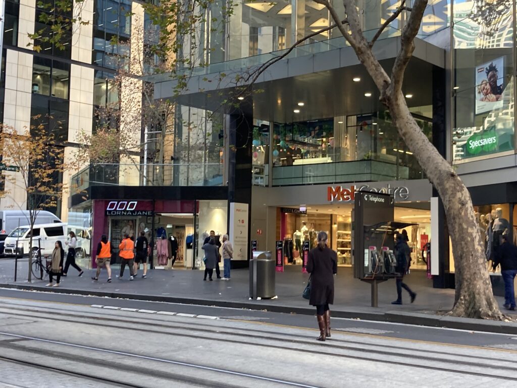 LOCATIONS Wyndel Apartments